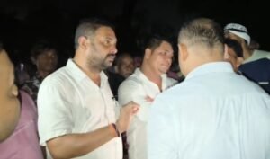 तेज रफ्तार ट्रेलर ने बाइक सवार दो युवकों को कुचला, मौक़े पर हुई मौत, आक्रोशित लोगों ने किया चक्काजाम, युवा नेता कृष्णा सिंह राजपूत के प्रयास से मार्ग पर लगा नो एंट्री 1 Screenshot 20250726 131844 Gallery