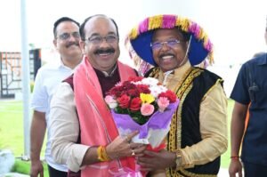 मंत्री के बंगले में मनाया गया पोरा तिहार 1 GzBRv1DaIAAWnmT