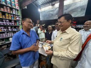 GST रिफॉर्म के *"नमो उपहार"* ने खुशियों से भरा उपभोक्ताओं का त्योहार, चमका कारोबार और व्यापारी बंधुओं ने कहा- *मोदी सरकार का दिल से आभार 2 IMG 20250924 WA0004