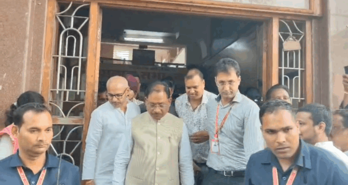 Screenshot_2025-10-27-16-55-40-927_com.whatsapp.w4b