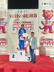 पी एम श्री एकलव्य आदर्श आवासीय विद्यालय छुरीकला के विद्यार्थियों ने रचा इतिहास उड़ीसा में आयोजित राष्ट्रीय खेल प्रतियोगिता में जीते 14 पदक 1 WhatsApp Image 2025 11 18 at 19.26.01