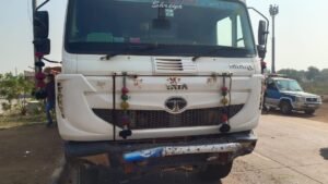 b4c493f6 4b8b 4131 bbb1 1df403f5dd6d