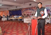 समाज की प्रगति के लिए संगठित रहना आवश्यक – वाणिज्य एवं उद्योग मंत्री श्री देवांगन