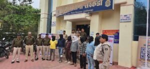 मिर्जापुर टू बिलासपुर : शॉर्ट एनकाउंटर के बाद दबोचे गए ‘मौत के सौदागर’, 25 लाख में तय हुआ था बीजेपी नेता का सौदा, देखिए वीडियो 1 IMG 20260223 WA0079