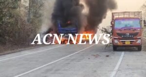 कोयला और सीमेंट से लदे दो वाहन आपस में टकराए , दोनों में लगी भीषण आग, एक चालक की जलने से मौत 2 IMG 20260224 WA0023