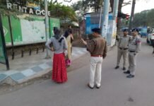 जबरन पैसा वसूलते दो किन्नर गिरफ्तार