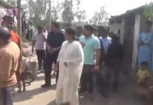 महापौर और कमिश्नर घूम रहे हैं गली-गली ,देखिए वीडियो