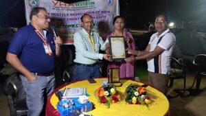 नौकायन के साथ यूथ हॉस्टल के सदस्यों ने सतरेंगा में की ट्रेकिंग, फैमिली कैंपिंग में दिखा उत्साह... 2 IMG 20260302 WA0057