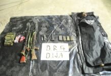 दन्तेवाडा-बीजापुर सीमाक्षेत्र जंगल-पहाड़ में पुलिस–माओवादी मुठभेड़,01 सशस्त्र माओवादी ढेर,एक पुरूष नक्सली शव सहित भारी मात्रा में हथियार व नक्सली सामग्री बरामद, देखिए वीडियो