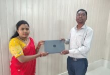 आधार से जुड़ी सेवाएं उपलब्ध करा आत्मनिर्भर बनी संगीता सिंह,महिला सशक्तिकरण की बनी मिसाल संगीता सिंह