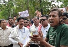 किसानों ने घेर लिया कलेक्ट्रेट, एसईसीएल पर जबरिया भू अधिग्रहण का आरोप , देखिए वीडियो