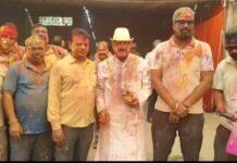 जागेश लाम्बा और गोपाल मोदी ने भी आयोजित किया होली मिलन समारोह . देखिए वीडियो …