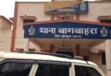 चंडी माता मंदिर में उत्पात मचाया युवकों ने , भालुओं के आने के कारण प्रसिद्ध है मंदिर