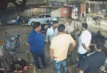 सिपाही ने एक युवक को मार बंदूक के बट से , वीडियो वायरल