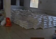 पानी और पाउच की नक्काली करने वालों के विरुद्ध कार्रवाई , बड़ी मात्रा में पानी और पाउच जप्त