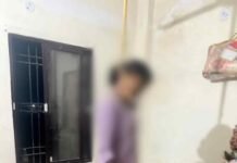 कक्षा ग्यारहवीं के छात्रा ने फांसी लगाकर दी जान.सेंट जेवियर स्कूल में करती थी पढ़ाई.पुलिस ने सुसाइड नोट किया बरामद