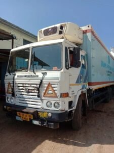 शराब घोटाले में दो बड़ी कार्रवाई : गिरफ़्तारी से बचे 55 अधिकारी आज कोर्ट में होंगे पेश, EOW ने 8 वाहन किए जब्त 2 IMG 20260402 WA0004