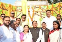 माँ भारती के वीर सपूत चंद्रशेखर आज़ाद को नमन: मुख्यमंत्री श्री विष्णुदेव साय ने अंबिकापुर में प्रतिमा का किया अनावरण