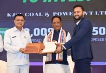 उद्योग और श्रम विभाग के आपसी समन्वय से संवर रहा है – छत्तीसगढ़