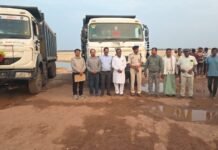 अवैध रेत उत्खनन एवं परिवहन पर बड़ी कार्रवाई, हाईवा व जेसीबी जब्त