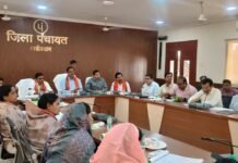 महिला आरक्षण को लेकर कांग्रेस बीजेपी में ठनी ,भाजपा कार्यकर्ताओं ने पुतला जलाया तो कांग्रेस ने पारित किया निंदा प्रस्ताव