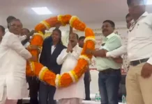 संजू देवी को 50 लाख रुपए प्रोत्साहन राशि, कबड्डी विश्व कप में स्वर्ण दिलाने पर खेल मंत्री अरुण साव ने किया सम्मानित