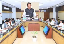 शहरी गैस वितरण नीति को मंजूरी : साय कैबिनेट ने नांदगांव स्टेडियम को 5 एकड़ जमीन दी, तीन IPS अफसरों की पदावनति निरस्त