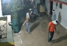 दो दर्जन नकाबपोशों ने एक परिवार पर किया मिला ,लाठी डंडों से बार-बार मारपीट में कई लोग घायल ,देखिए वीडियो