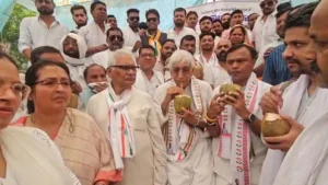 Former Deputy CM TS Singhdev and PCC Chief Deepak Baij ended the protest. 1779871035