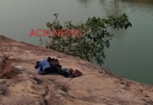 नदी में नहाने गए यूवको में से एक डूबा , खदान कमी के बेटे की तलाश जारी