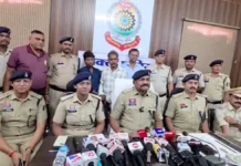 दोहरे हत्याकांड का खुलासा : पुलिस ने तीन आरोपियों को किया गिरफ्तार, लूटे गए सोने के आभूषण बरामद