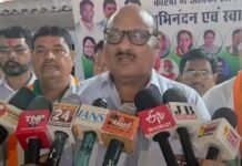 पेपर लीक मामले में पूर्व मंत्री का सरकार पर प्रहार, देखिए वीडियो