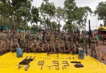 नक्सलियों की बड़ी साजिश नाकाम! 15 किलो IED, रॉकेट लॉन्चर और हथियारों का जखीरा बरामद