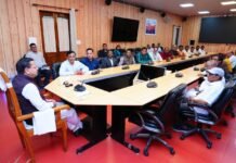 देवभूमि और छत्तीसगढ़ के बीच बढ़ा वैचारिक सेतु:मुख्यमंत्री श्री धामी से मिले छत्तीसगढ़ के मीडिया प्रतिनिधि,मीडिया प्रतिनिधियों को मिला हरिद्वार कुंभ का आमंत्रण