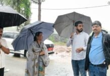 तेज बारिश में ‘नायक’ बनीं महापौर संजू देवी राजपूत, एक फोन पर पहुंची जलभराव वाले इलाकों में,अधिकारियों को दिए तत्काल निर्देश, आम लोगों के बीच पहुंचकर बढ़ाया हौसला