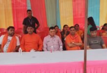 कनकेश्वर धाम के लिए निकाली गई कावड़ यात्रा ,नरेंद्र देवांगन के नेतृत्व में सैकड़ो लोग हुए कावड़ यात्रा में शामिल