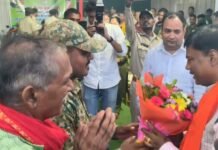 वन मंत्री केदार कश्यप के दौरे से वन विभाग में हलचल, हाथी मित्र दलों को मिली 4 बाइक, किंग कोबरा के लिए बनेगी बड़ी योजना