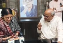 कोरबा सांसद ज्योत्सना महंत रेलवे और एसईसीएल से खफा, सांसद ने कहा कि.. तो डेढ़ माह बाद उतर जाऊंगी सड़क पर, भूस्थापितों के साथ न्याय नहीं तो खदान बंद करा देंगी सांसद