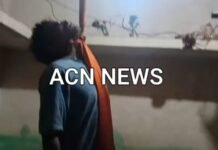 थोड़ी देर पहले 40 वर्षीय जगमोहन केवट ने दे दिए प्राण,पुलिस के पहुंचने का इंतजार कर रहे हैं लोग , देखिए वीडियो