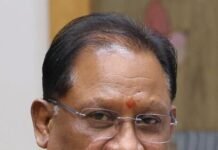 मुख्यमंत्री ने बीजापुर के एकलव्य आवासीय विद्यालय में छात्राओं से दुर्व्यवहार की शिकायत पर लिया संज्ञान : बीजापुर कलेक्टर को दिए कार्रवाई करने के निर्देश,दुर्व्यवहार अथवा उत्पीड़न की शिकायत मिलते ही हो तत्काल कार्रवाई, दोषी किसी भी सूरत में बख्शे न जाएं – मुख्यमंत्री श्री साय,बालिका छात्रावासों एवं आवासीय विद्यालयों का सभी कलेक्टर नियमित निरीक्षण कर सुरक्षा व्यवस्थाओं की करें समीक्षा