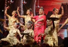 रायपुर : बिलासपुर की श्वेता नायक एंड ग्रुप ने कुचिपुड़ी नृत्य से मोहा दर्शकों का मन