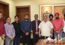 रायपुर : छत्तीसगढ़ ट्रेवल एंड टूरिज्म एसोसिएशन के प्रतिनिधिमंडल ने पर्यटन मंत्री श्री राजेश अग्रवाल से की सौजन्य भेंट