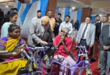 सहायक उपकरणों से दिव्यांगजनों को मिला संबल, आत्मनिर्भरता की ओर बढ़ा कदम