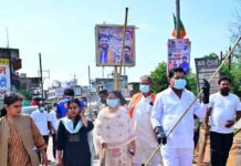 मंत्री दयाल दास बघेल ने झाड़ू थामकर दिया स्वच्छता का संदेश, बेमेतरा में सेवा संकल्प अभियान के तहत चला जिला स्तरीय स्वच्छता अभियान