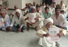 35 साल पुराने रास्ते पर फिर विवाद, कलेक्टर से बहाली की मांग