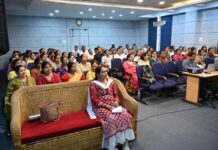 रायपुर : गणित के डर को आकर्षण में बदलने गतिविधि आधारित शिक्षण पर शिक्षकों को मिला व्यावहारिक प्रशिक्षण