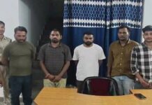 रतनपुर में पप्पू निर्मलकर के मकान पर पुलिस की रेड, 6 संदिग्ध मिले अजय दुबे फरार, BNSS की धारा 170 के तहत 5 गिरफ्तार, भेजे गए जेल