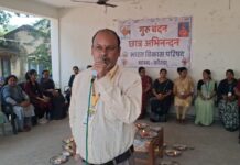कोरबा में सजी सुंदर कलाकृतियों की महफिल: पंडित मुकुटधर चित्रकला प्रदर्शनी में शामिल हुए मंत्री लखन लाल देवांगन