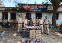 धान के खेत में छिपाकर रखी थी अवैध शराब, कोरबी पुलिस की बड़ी कार्रवाई मध्य प्रदेश निर्मित गोवा व्हिस्की की 389 बोतलें जब्त, 45 वर्षीय आरोपी गिरफ्तार
