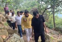 राम कचहरी गूंज उठी जय जय कारों से: जहां बॉक्साइट के पहाड़ों के बीच गूंजे प्रभु श्रीराम के भजन